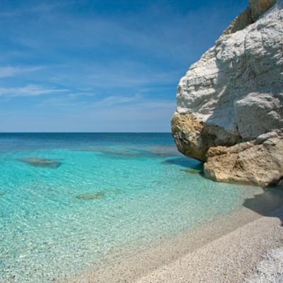 In barca a vela alle isole di Capraia ed Elba